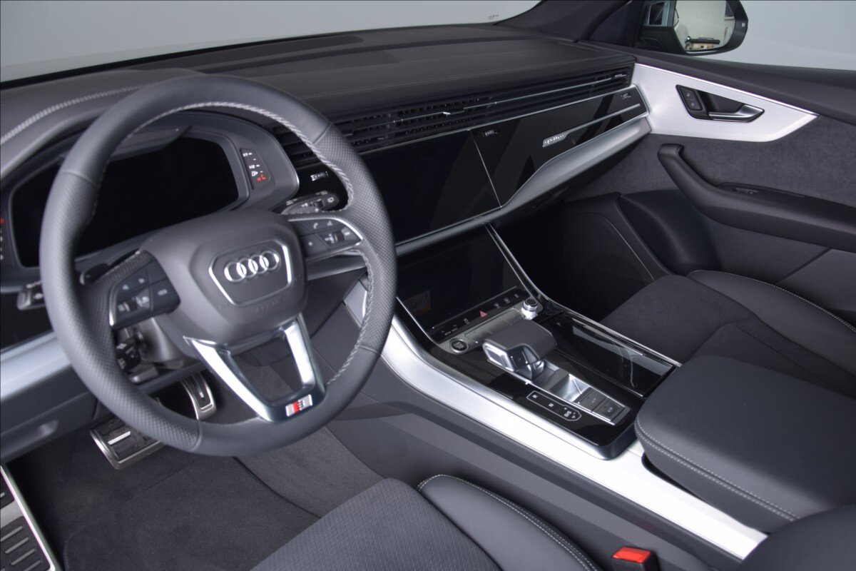 Audi Q7 SUV / Terénní 3,0 l 210 kw