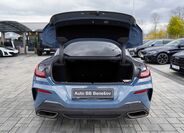 BMW Řada 8 11