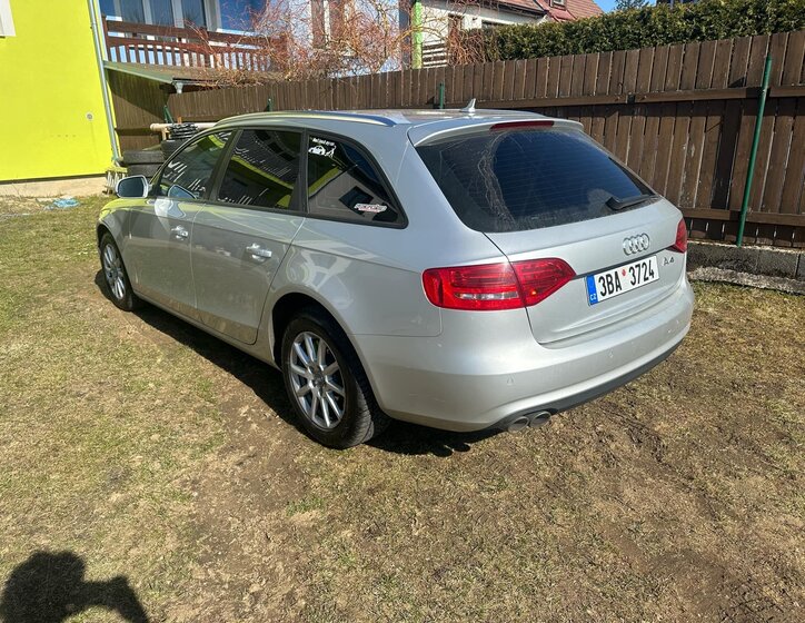 Audi A4 Kombi 2,0 l 130 kw