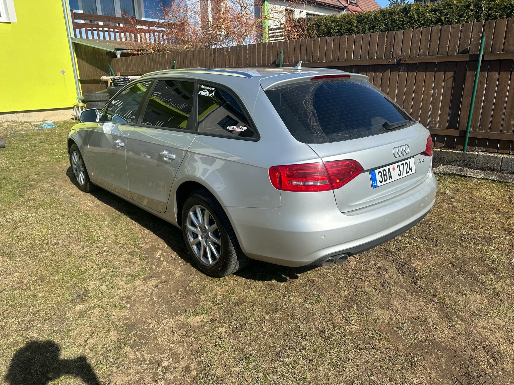 Audi A4 Kombi 2,0 l 130 kw