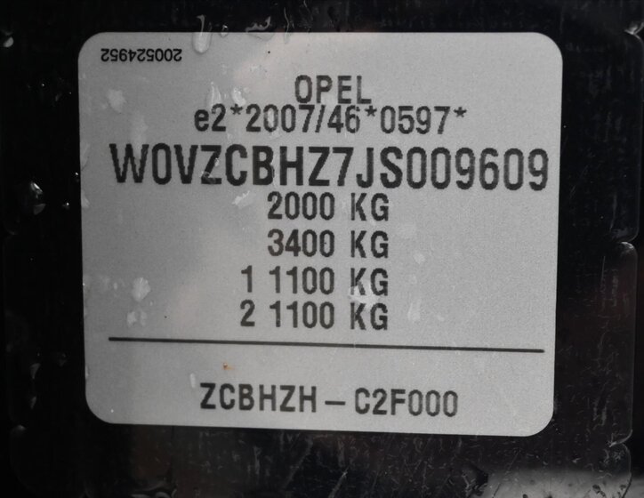 Opel Grandland X SUV / Terénní 1,6 l 88 kw