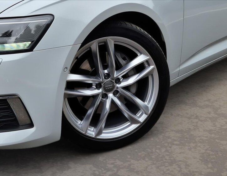 Audi A6 6
