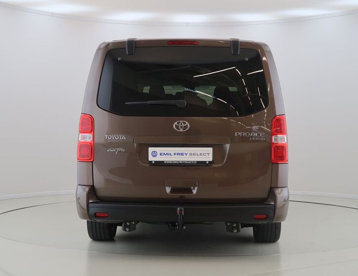 Toyota ProAce 6