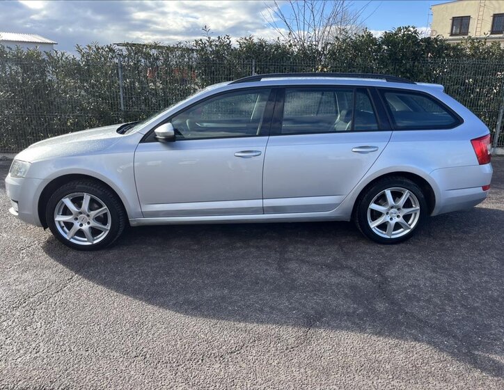 Škoda Octavia Kombi 1,6 l 77 kw