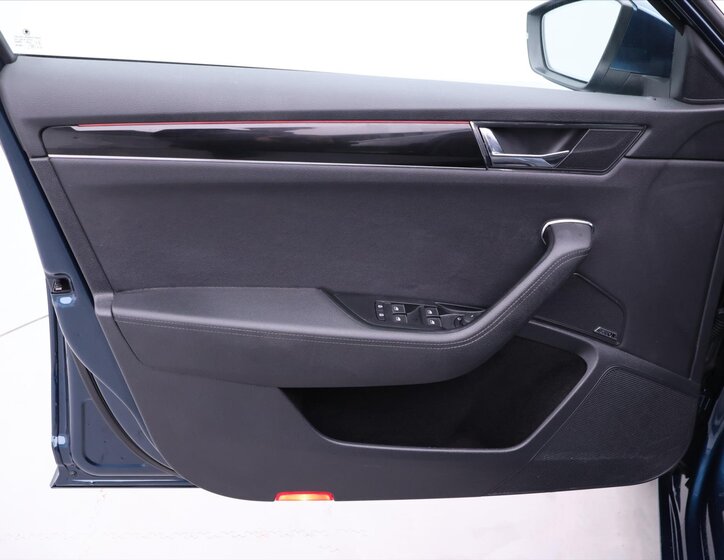 Škoda Superb Kombi 2,0 l 110 kw