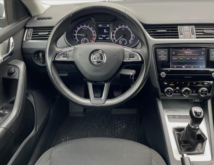 Škoda Octavia 13