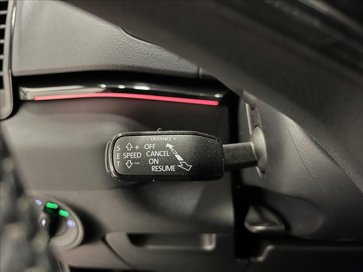 Škoda Karoq SUV 2,0 l 140 kw