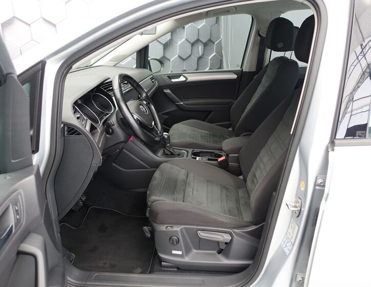 Volkswagen Touran 24