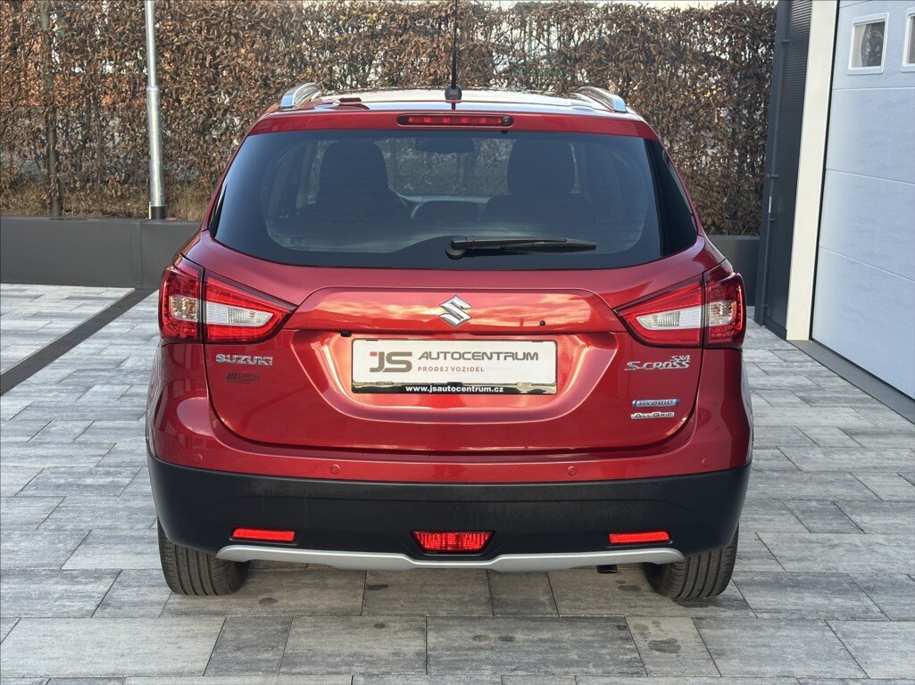 Suzuki S-Cross