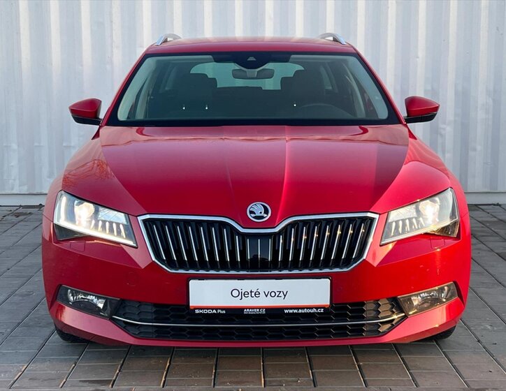 Škoda Superb Kombi 1,5 l 110 kw