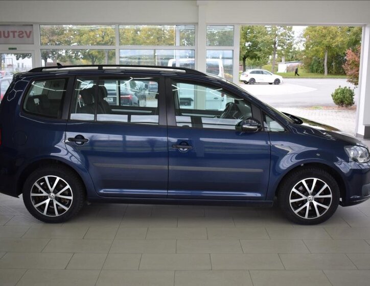 Volkswagen Touran Kombi 1,6 l 77 kw