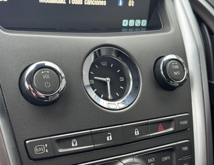 Cadillac SRX SUV 3,0 l 198 kw