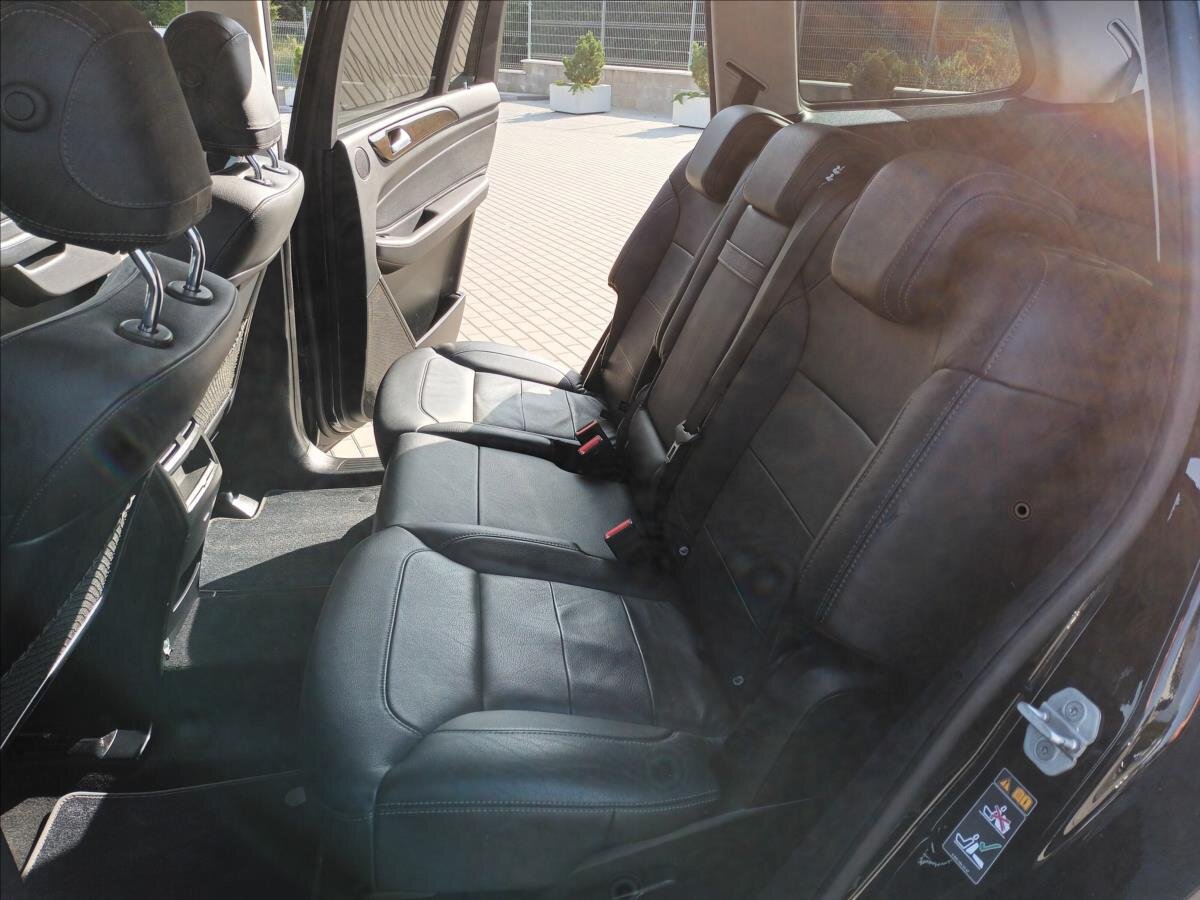 Mercedes-Benz GLS SUV / Terénní 3,0 l 190 kw
