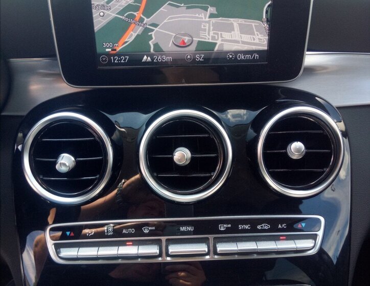 Mercedes-Benz Třídy C Sedan 2,1 l 125 kw