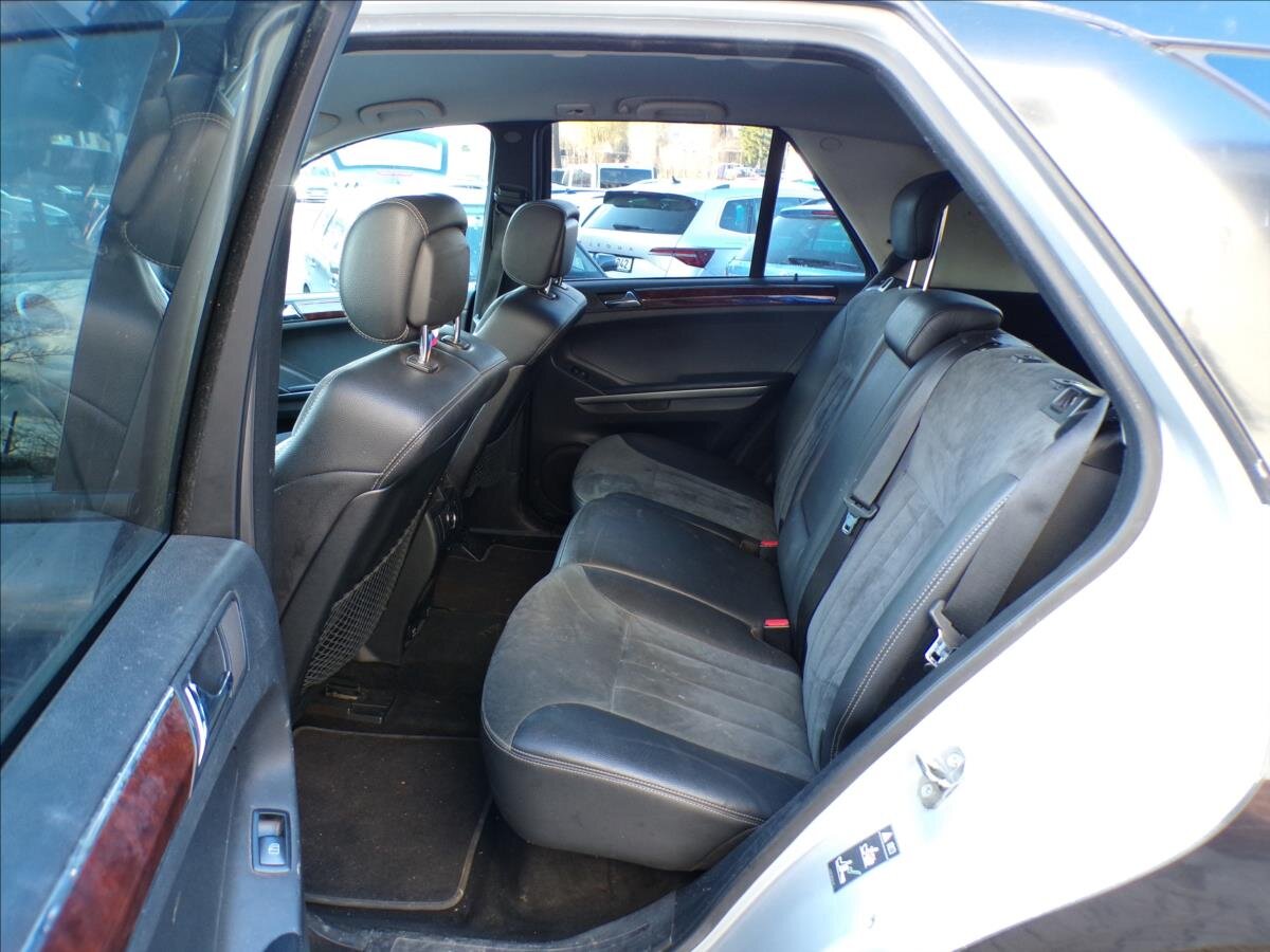 Mercedes-Benz Třídy M Kombi 3,5 l 200 kw