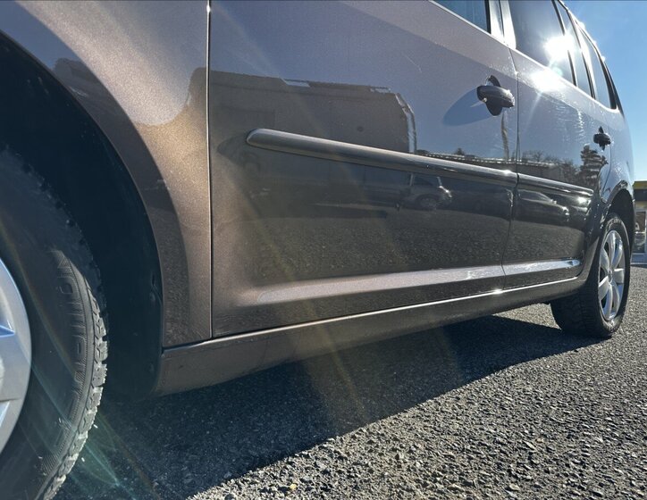 Volkswagen Touran MPV 1,2 l 77 kw