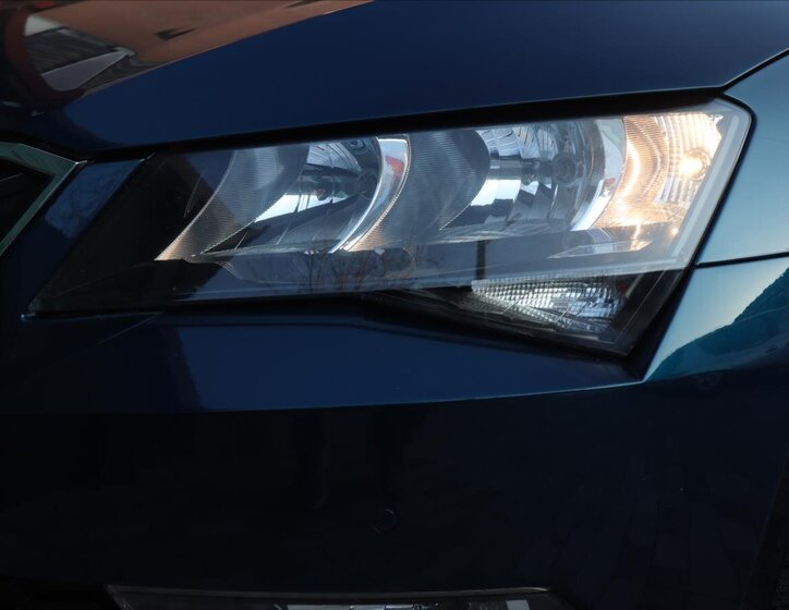 Škoda Superb Kombi 2,0 l 110 kw