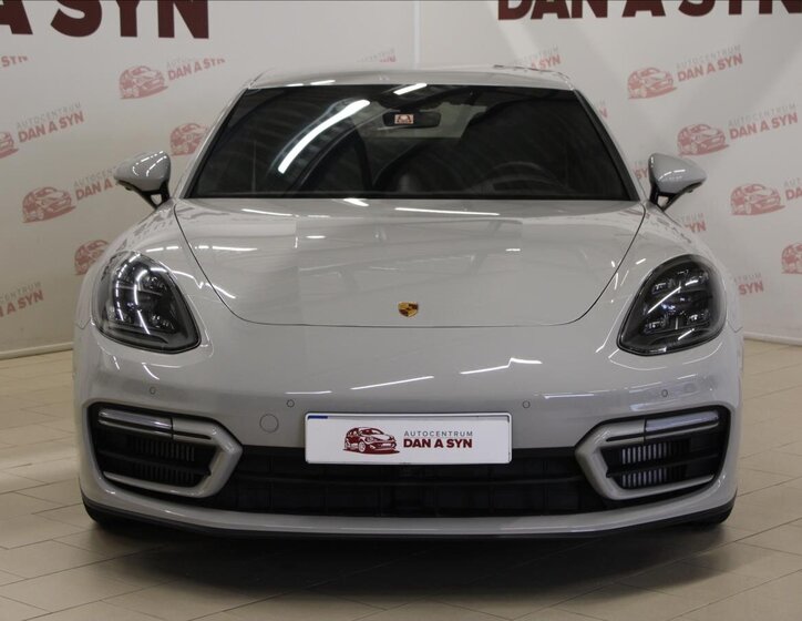 Porsche Panamera Hatchback 4,0 l 368 kw