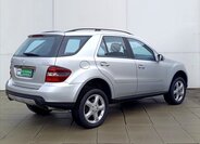 Mercedes-Benz Třídy M SUV / Terénní 3,0 l 165 kw