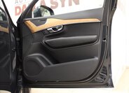 Volvo XC90 SUV / Terénní 2,0 l 173 kw