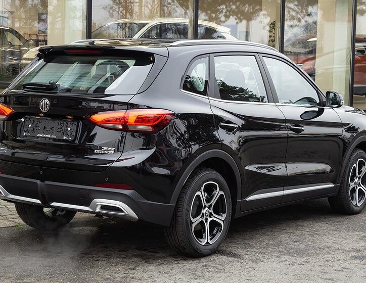 MG ZS 5