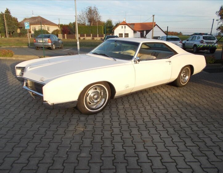 Buick Riviera Kupé 7,0 l 270 kw