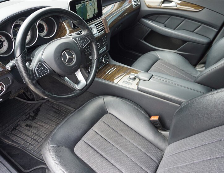 Mercedes-Benz CLS Sedan / Limuzína 3,0 l 190 kw