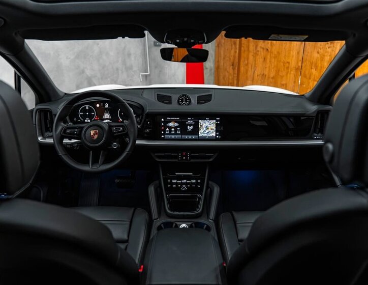 Porsche Cayenne SUV 3,0 l 260 kw