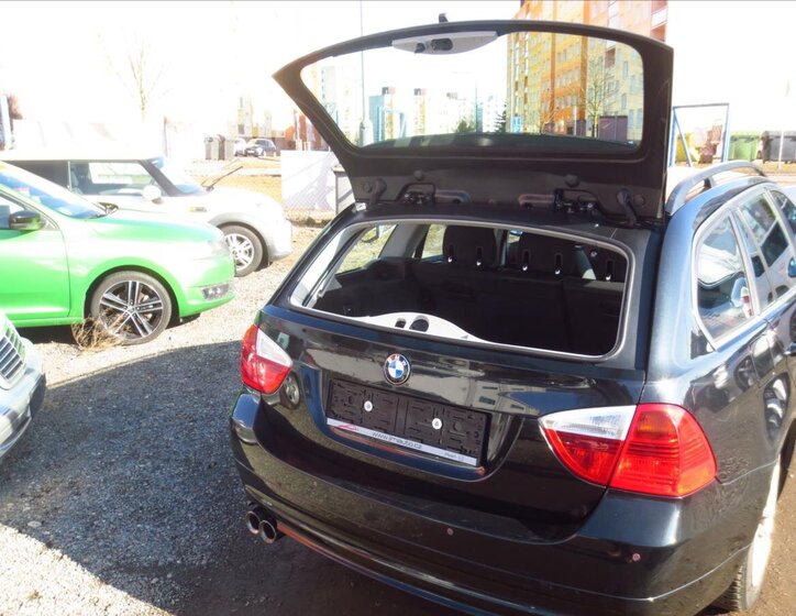 BMW Řada 3 Kombi 2,5 l 160 kw