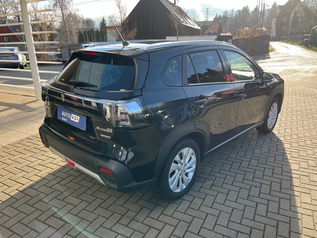 Suzuki S-Cross