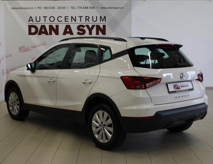 Seat Arona 6