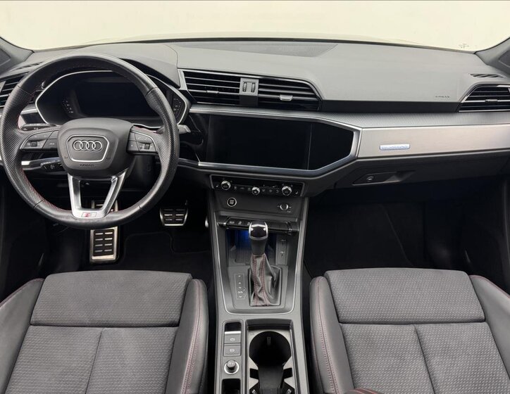 Audi Q3 SUV / Terénní 2,0 l 147 kw