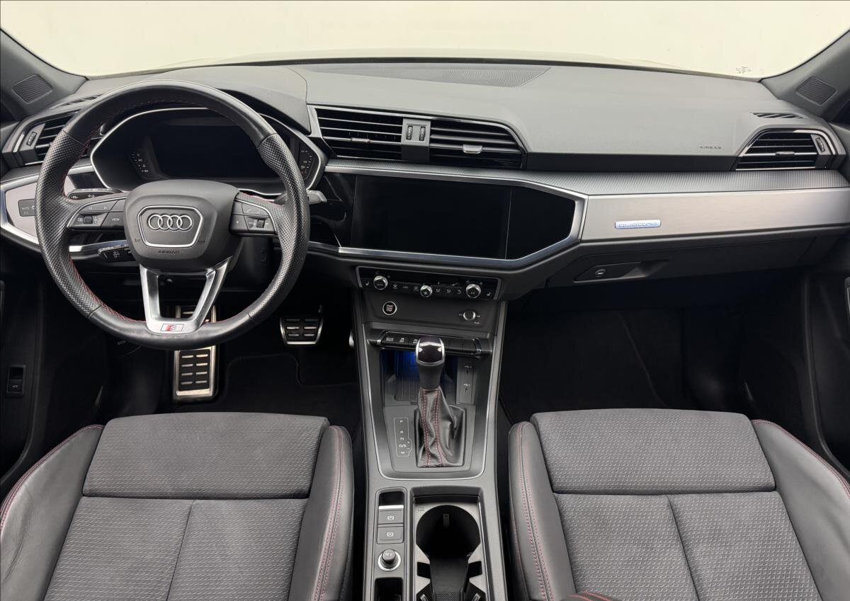 Audi Q3 SUV / Terénní 2,0 l 147 kw