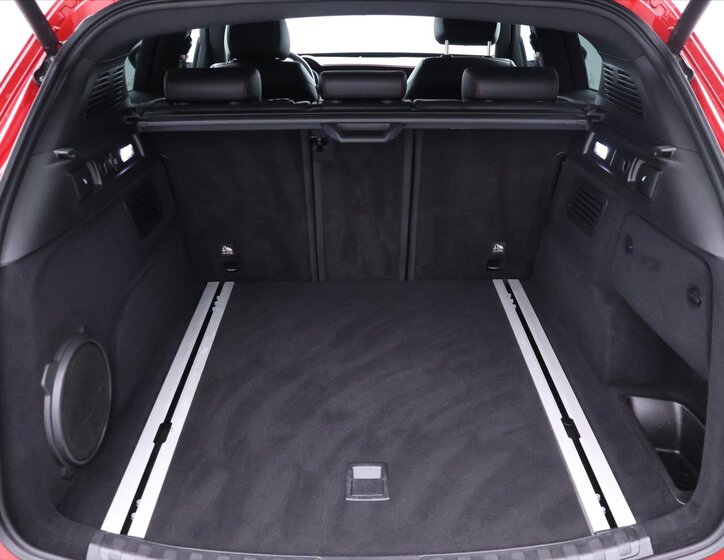 Alfa Romeo Stelvio SUV / Terénní 2,9 l 375 kw