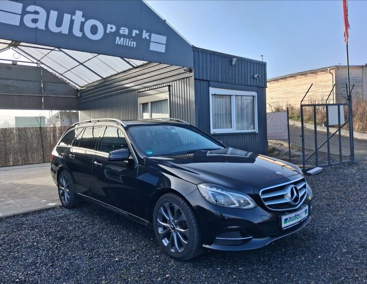 Mercedes-Benz Třídy E 1