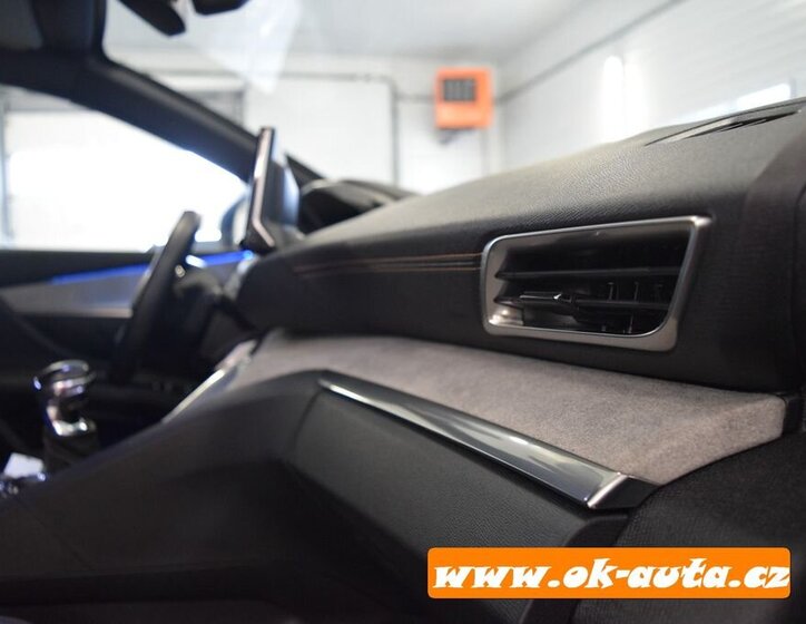 Peugeot 5008 MPV 1,5 l 96 kw