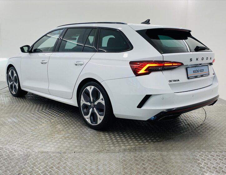Škoda Octavia Kombi 2,0 l 195 kw