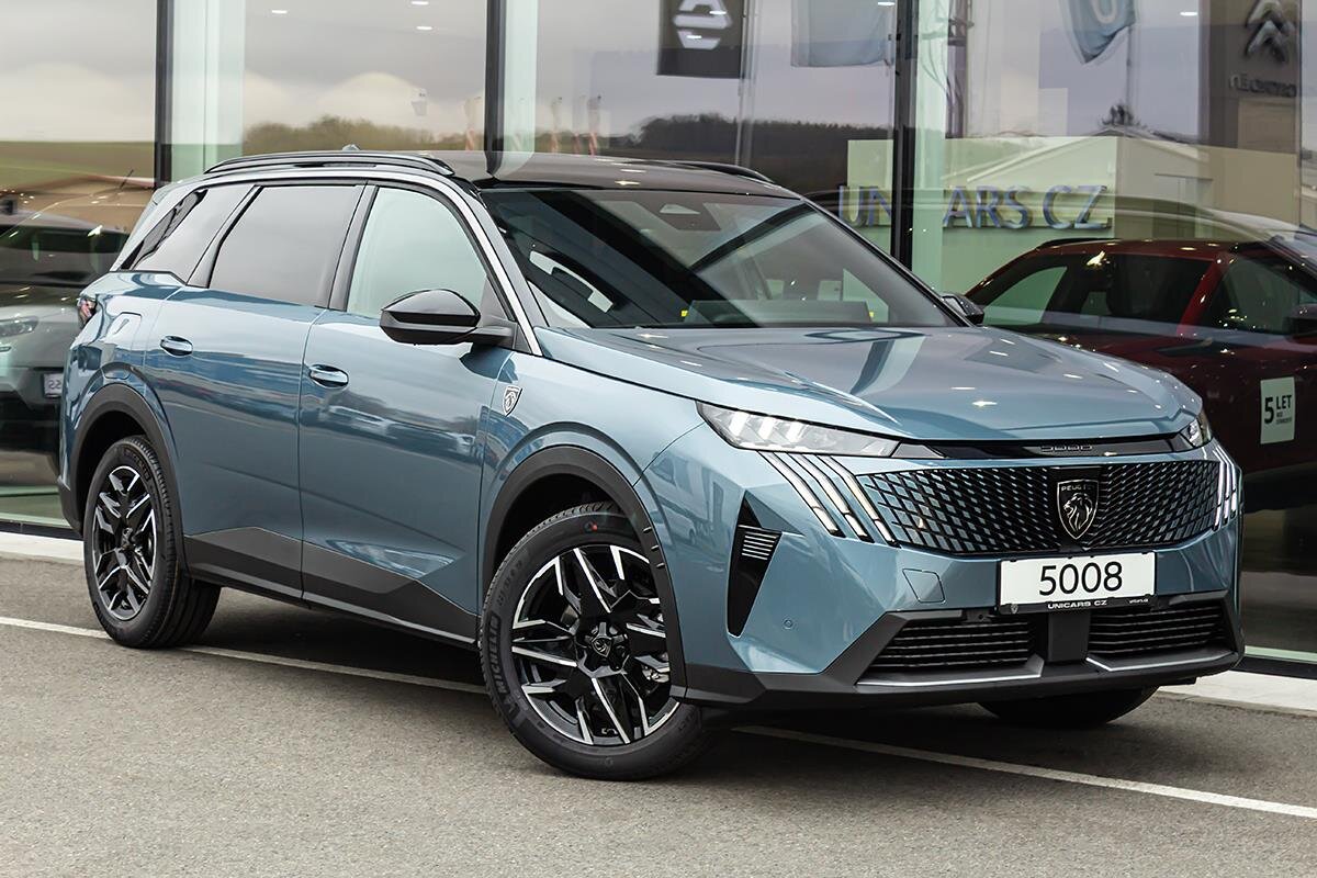 Peugeot 5008 SUV / Terénní 1,2 l 107 kw