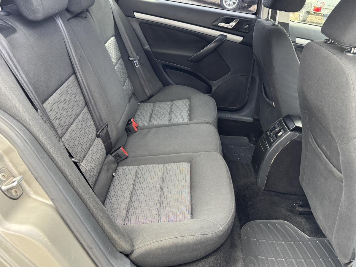 Škoda Octavia Kombi 1,6 l 77 kw