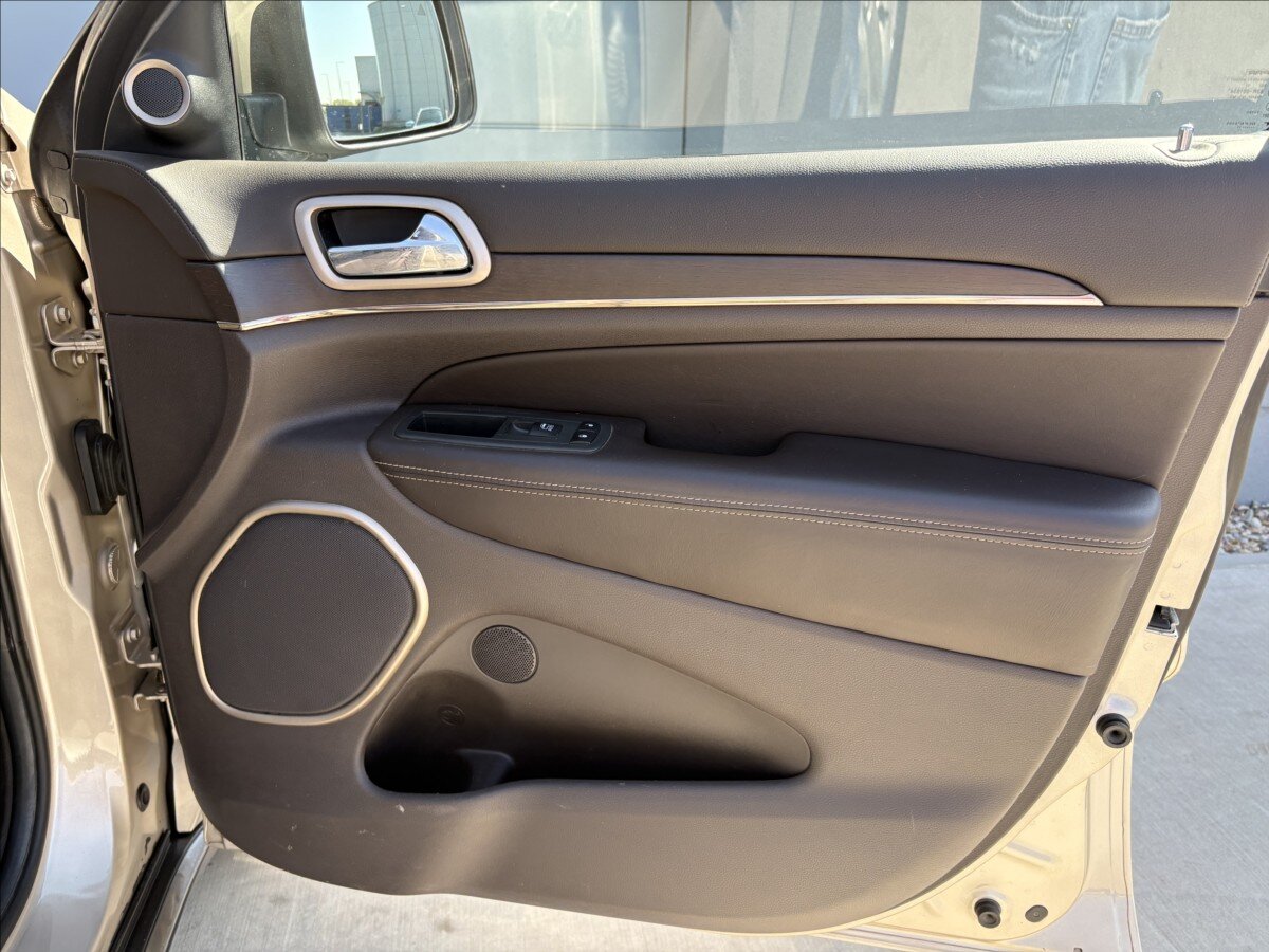 Jeep Grand Cherokee SUV / Terénní 3,0 l 184 kw