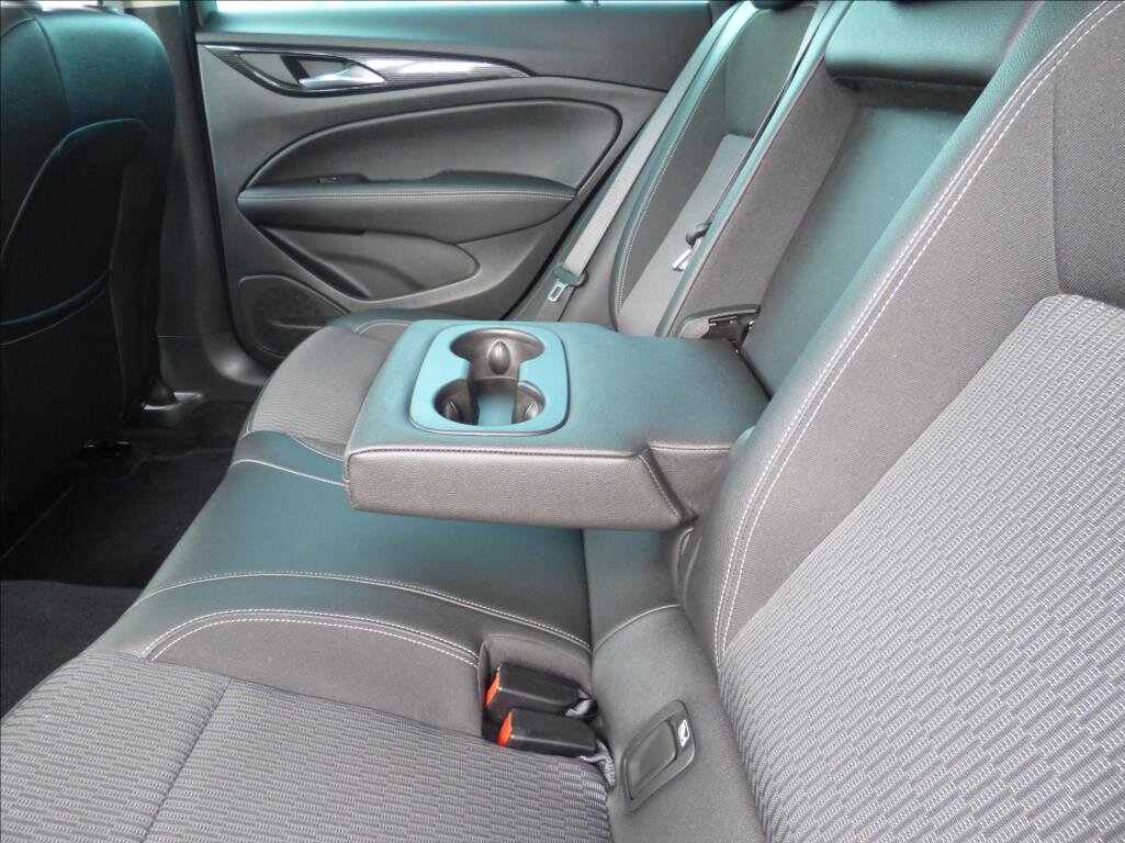 Opel Insignia Kombi 2,0 l 154 kw