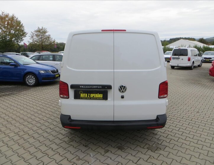 Volkswagen Transporter Skříň 2,0 l 66 kw