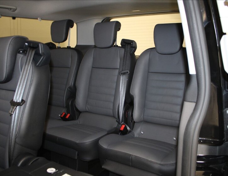 Ford Tourneo Custom MPV 2,0 l 125 kw