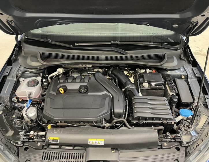 Volkswagen Polo Hatchback 1,5 l 110 kw