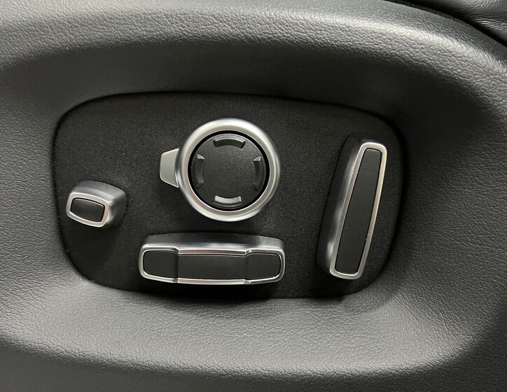 Land Rover Range Rover SUV / Terénní 4,4 l 250 kw