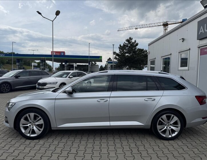 Škoda Superb Kombi 2,0 l 147 kw