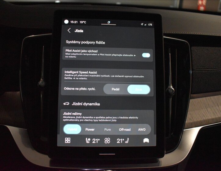 Volvo XC90 SUV 2,0 l 228 kw