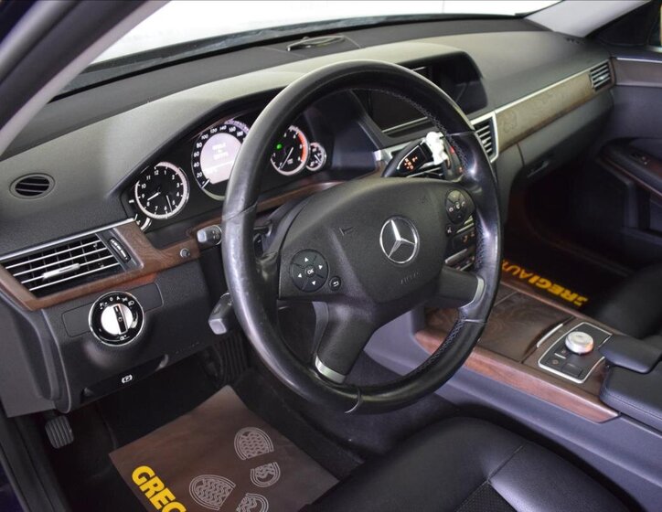 Mercedes-Benz Třídy E Sedan / Limuzína 3,0 l 170 kw
