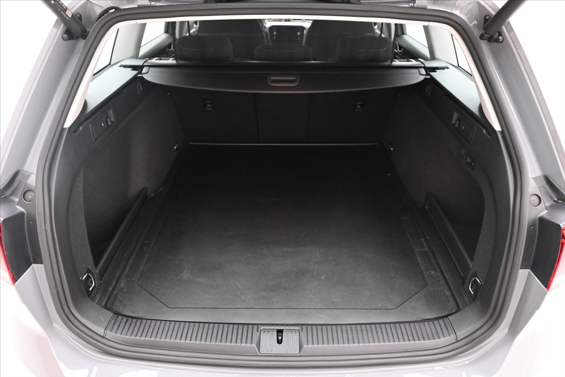 Volkswagen Passat Kombi 2,0 l 110 kw