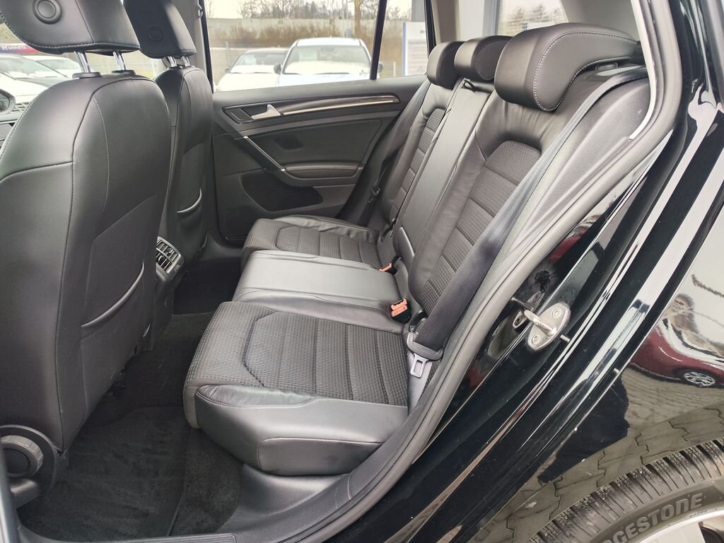 Volkswagen Golf Kombi 1,6 l 77 kw